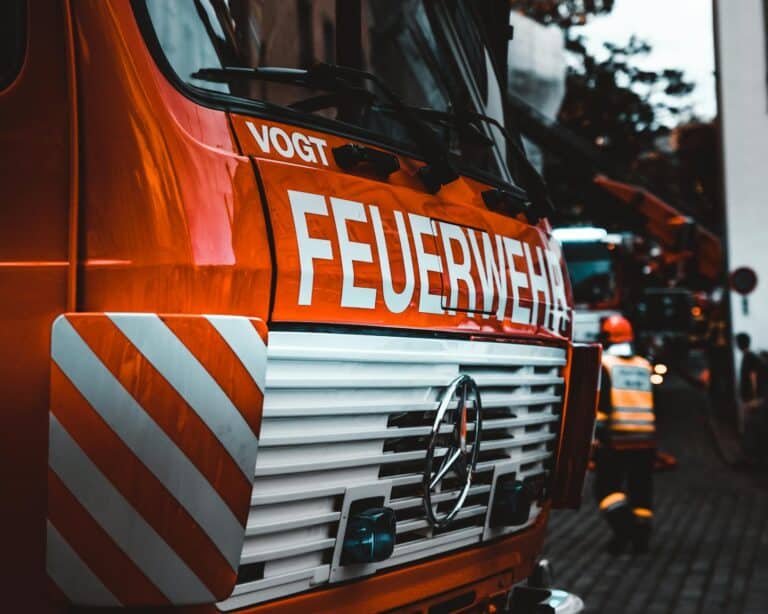 Brennender E-Bike-Akku: Feuerwehr verrät, wie Sie richtig handeln