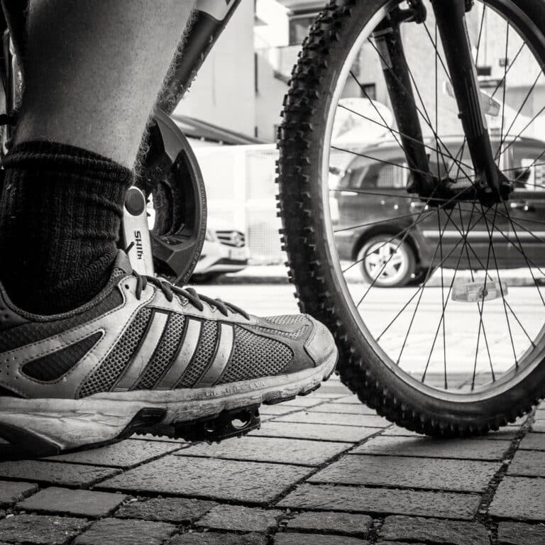 Hausmittel gegen Schuhgeruch: Warum Salz die Lösung ist